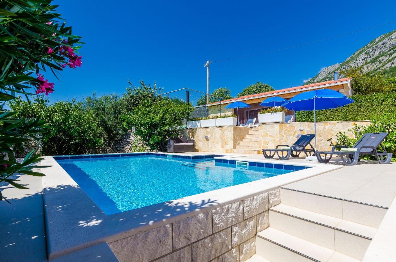 Villa Mateo With Private Pool Gruda Екстериор снимка