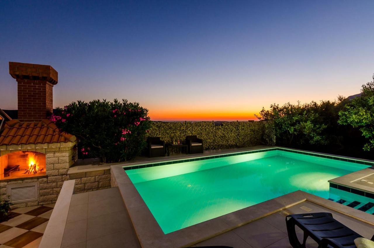 Villa Mateo With Private Pool Gruda Екстериор снимка