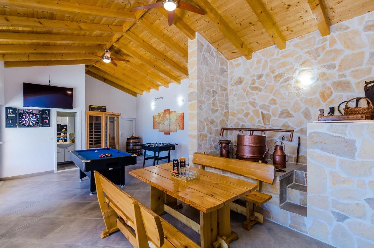 Villa Mateo With Private Pool Gruda Екстериор снимка